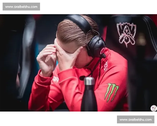 电竞逆袭奇迹:一场看似注定失败的比赛如何被巧妙翻盘 电竞逆袭奇迹:一场看似注定失败的比赛如何被巧妙翻盘